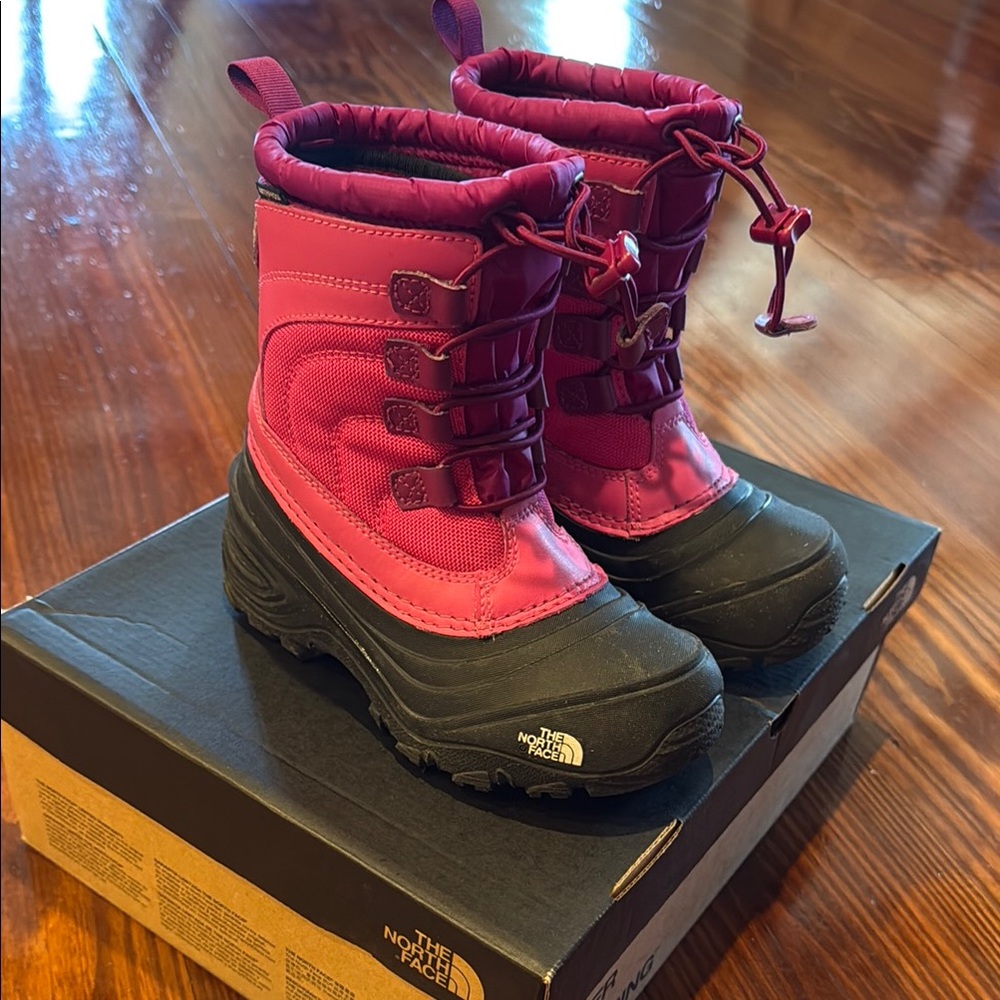 The North Face Fuchsia and Black Kids' Boots Alpenglow IV girls size 13